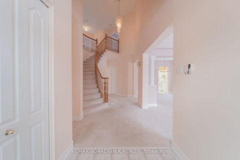 Photo 4 at 57 Mattawa Crescent, Bridlewood, Kanata