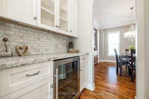 Photo 7 at 10 Beechgrove Gardens, Stittsville (South), Stittsville