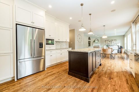 Photo 11 at 10 Beechgrove Gardens, Stittsville (South), Stittsville