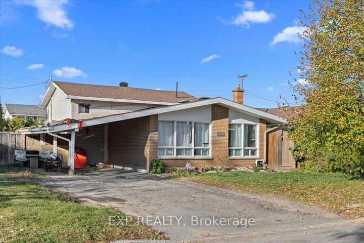 Photo 11 at 2670 Stone Crescent N, Nepean (Redwood Park), Ottawa