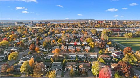 Photo 5 at 2670 Stone Crescent N, Nepean (Redwood Park), Ottawa