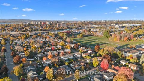 Photo 6 at 2670 Stone Crescent N, Nepean (Redwood Park), Ottawa