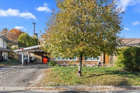 Photo 12 at 2670 Stone Crescent N, Nepean (Redwood Park), Ottawa