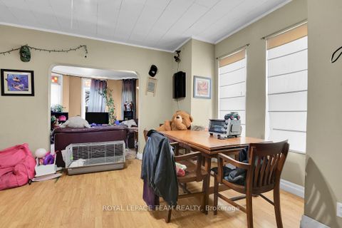 Photo 9 at 93 Queen Street, SMITHS FALLS, Smiths Falls