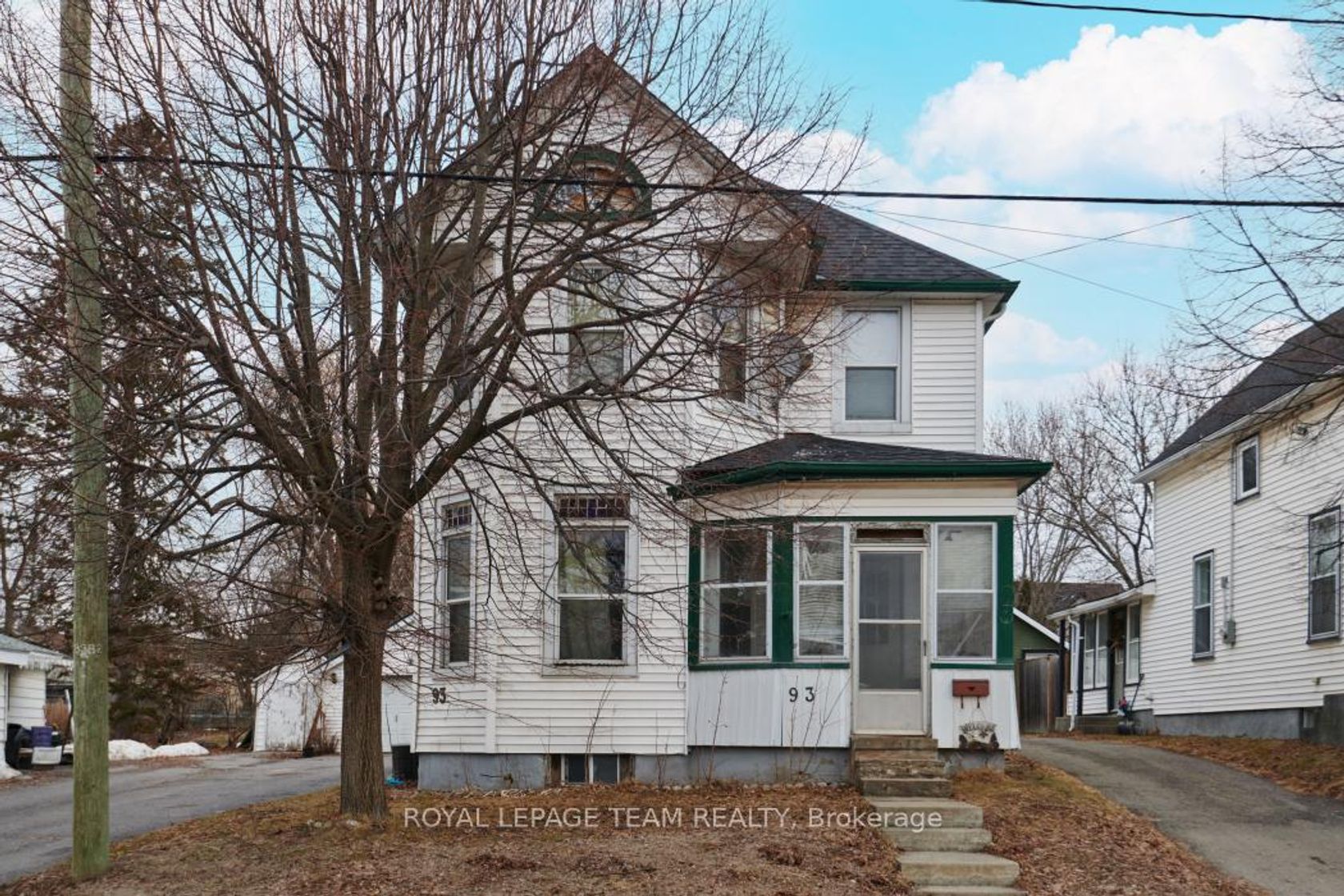 93 Queen Street, SMITHS FALLS, Smiths Falls 2