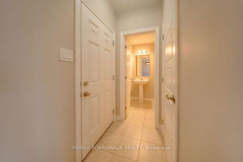 Photo 8 at 132 Conifer Creek Circle, Emerald Meadows/Trailwest, Kanata