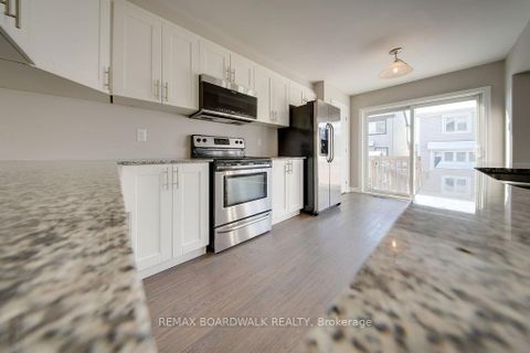 Photo 20 at 132 Conifer Creek Circle, Emerald Meadows/Trailwest, Kanata