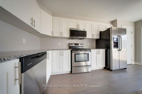 Photo 21 at 132 Conifer Creek Circle, Emerald Meadows/Trailwest, Kanata