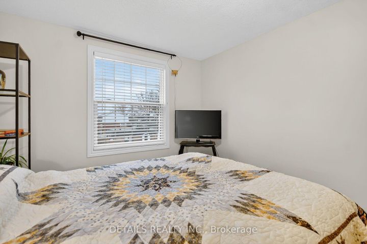 Photo 25 at 5 - 40 Appleby Private, Nepean (Carleton Heights), Ottawa
