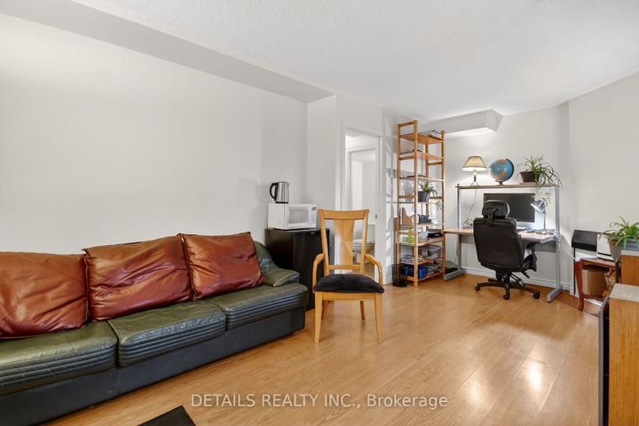 Photo 31 at 5 - 40 Appleby Private, Nepean (Carleton Heights), Ottawa