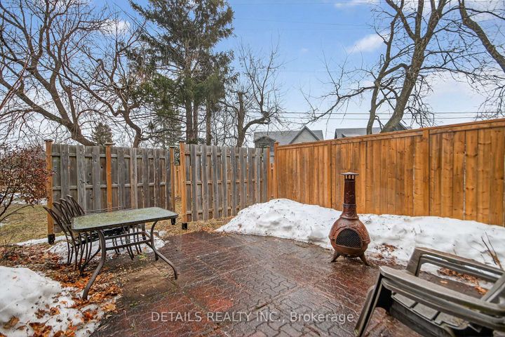 Photo 39 at 5 - 40 Appleby Private, Nepean (Carleton Heights), Ottawa