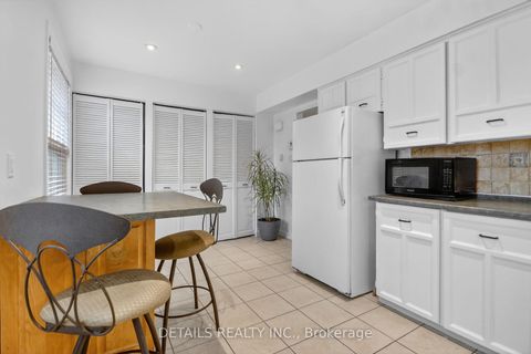 Photo 6 at 5 - 40 Appleby Private, Nepean (Carleton Heights), Ottawa