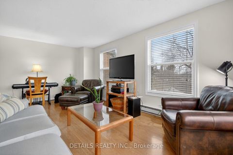 Photo 12 at 5 - 40 Appleby Private, Nepean (Carleton Heights), Ottawa