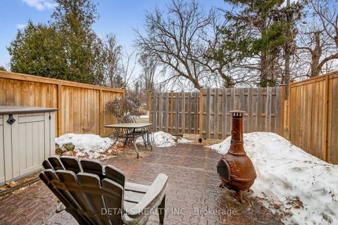 Photo 34 at 5 - 40 Appleby Private, Nepean (Carleton Heights), Ottawa