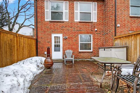 Photo 36 at 5 - 40 Appleby Private, Nepean (Carleton Heights), Ottawa