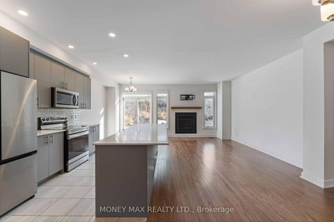 Photo 3 at 623 Knotridge Street, Mer Bleue/Bradley Estates/Anderson Park, Orleans