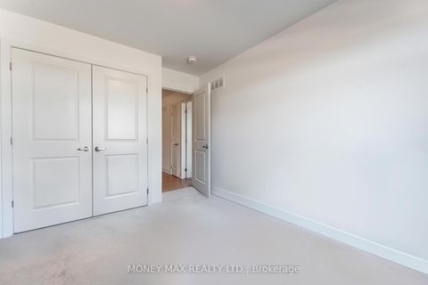 Photo 11 at 623 Knotridge Street, Mer Bleue/Bradley Estates/Anderson Park, Orleans