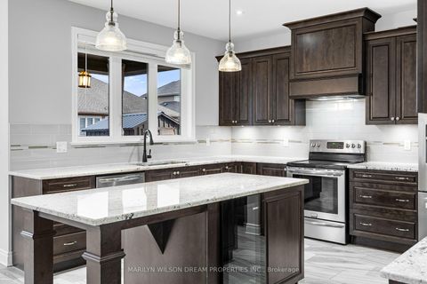 Photo 7 at 110 Talos Circle, Richmond, Stittsville