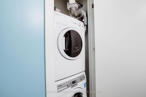 Photo 15 at 207 - 255 BAY Street, Ottawa Centre