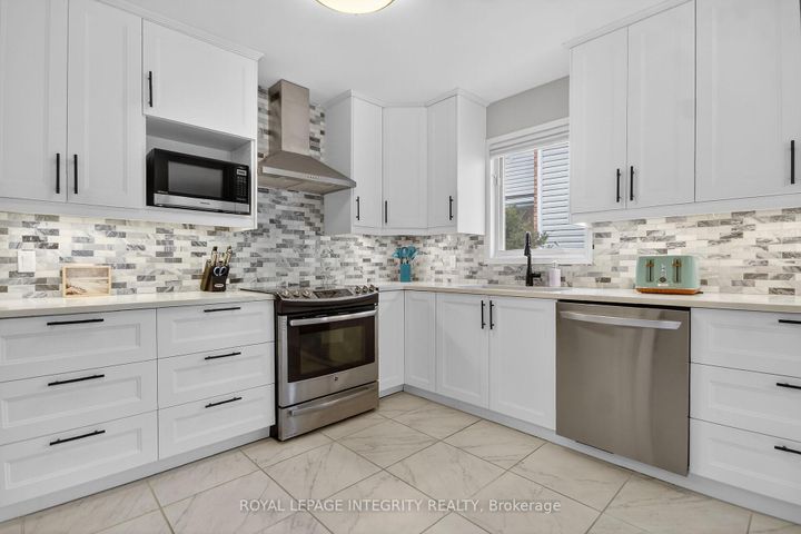 Photo 23 at 161 Longshire Circle, Nepean (Longfields), Ottawa