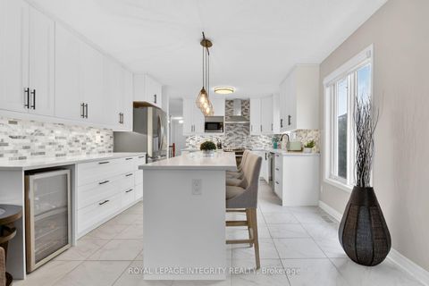 Photo 20 at 161 Longshire Circle, Nepean (Longfields), Ottawa