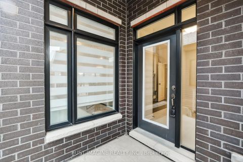 Photo 3 at 602 Triangle Street, Emerald Meadows/Trailwest, Kanata