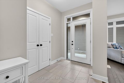 Photo 5 at 602 Triangle Street, Emerald Meadows/Trailwest, Kanata