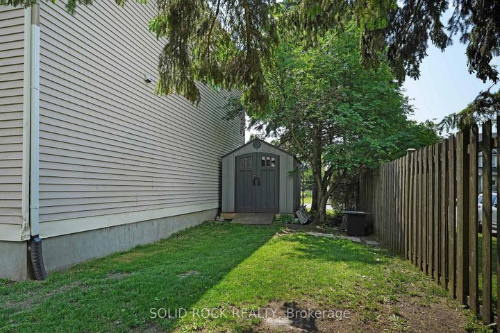 Photo 44 at 41 Framingham Crescent, Nepean (Cedargrove/Fraserdale), Ottawa
