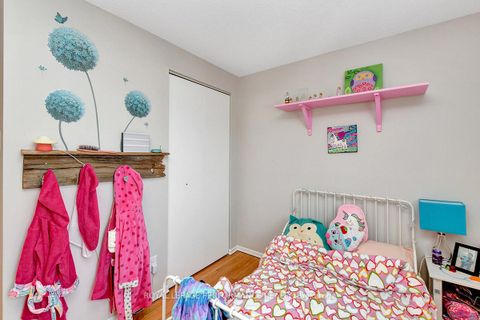 Photo 15 at 122 Post Road, Glencairn/Hazeldean, Kanata