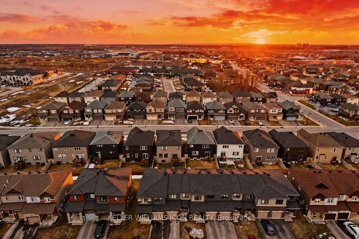 Photo 1 at 808 Cappamore Drive, Nepean (Half Moon Bay), Ottawa