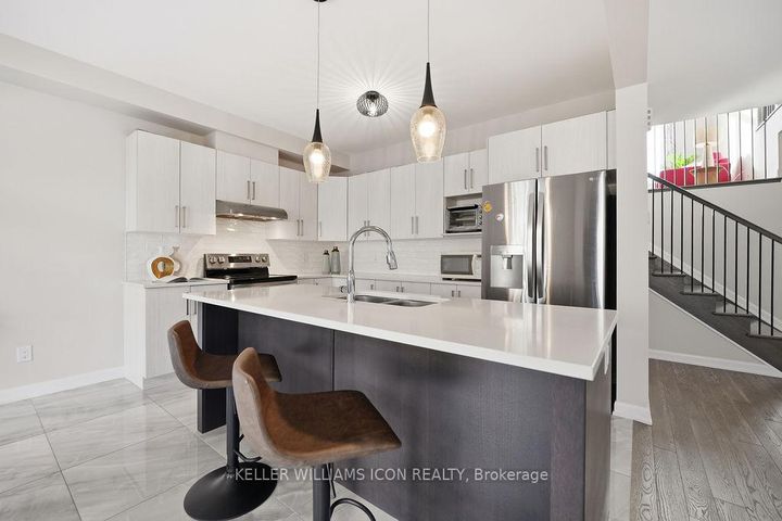 Photo 17 at 808 Cappamore Drive, Nepean (Half Moon Bay), Ottawa