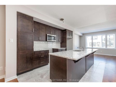 Photo 6 at 459 Cope Drive, Emerald Meadows/Trailwest, Kanata