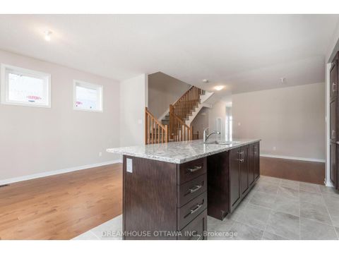 Photo 8 at 459 Cope Drive, Emerald Meadows/Trailwest, Kanata