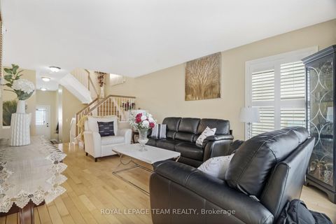 Photo 7 at 2362 Bois Vert Place, Avalon East, Orleans