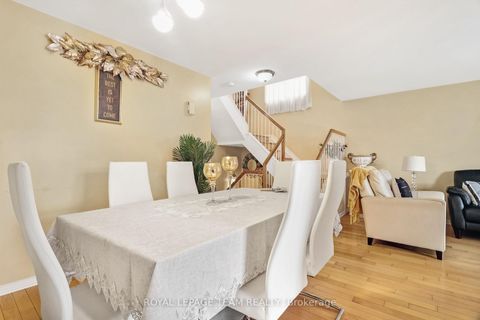 Photo 12 at 2362 Bois Vert Place, Avalon East, Orleans