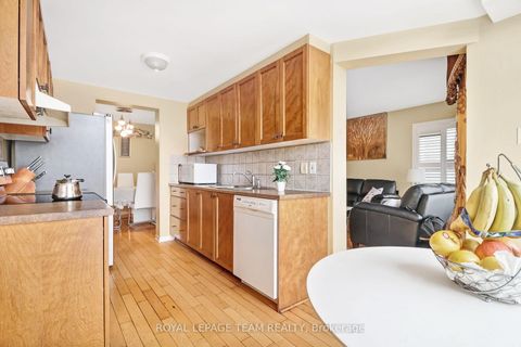 Photo 13 at 2362 Bois Vert Place, Avalon East, Orleans