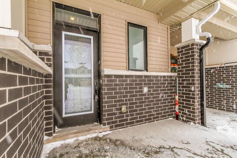 Photo 1 at 703 Derreen Avenue, Stittsville (North), Stittsville