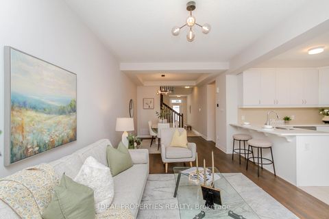 Photo 12 at 703 Derreen Avenue, Stittsville (North), Stittsville