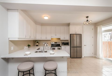 Photo 15 at 703 Derreen Avenue, Stittsville (North), Stittsville