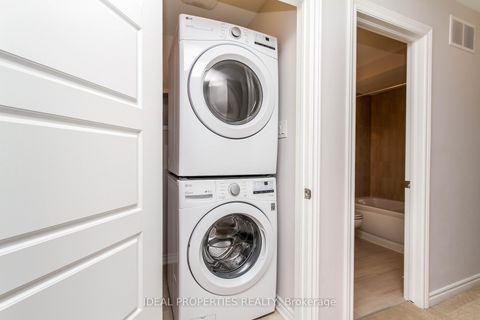 Photo 40 at 703 Derreen Avenue, Stittsville (North), Stittsville