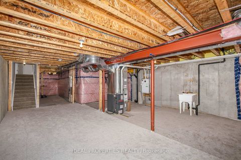 Photo 41 at 703 Derreen Avenue, Stittsville (North), Stittsville