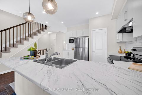 Photo 8 at 467 Cope Drive, Emerald Meadows/Trailwest, Kanata