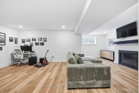 Photo 18 at 296 Cornice Street, Mer Bleue/Bradley Estates/Anderson Park, Orleans