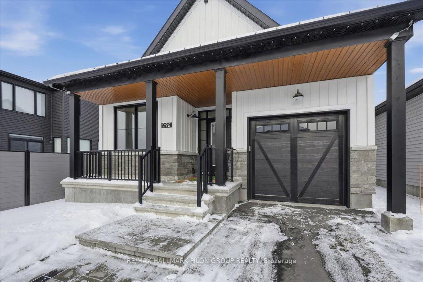 296 Cornice Street, Mer Bleue/Bradley Estates/Anderson Park, Orleans 2