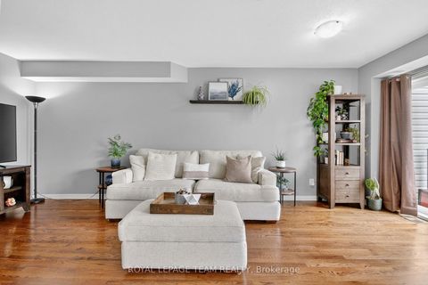 Photo 9 at 353 Brigitta Street, Emerald Meadows/Trailwest, Kanata