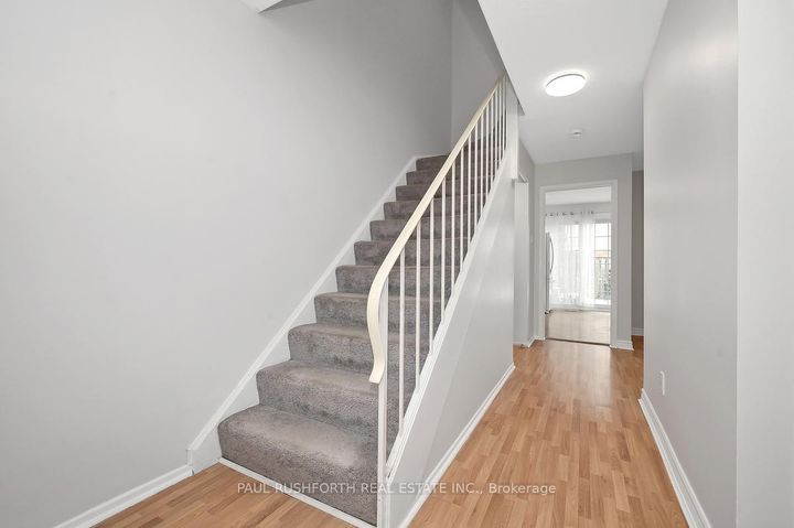 Photo 3 at 1107 Meadowlands Drive, Nepean (Carleton Square), Ottawa