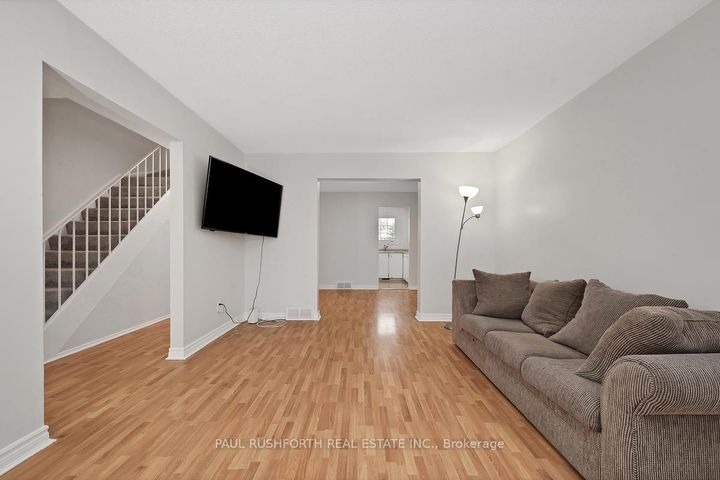 Photo 7 at 1107 Meadowlands Drive, Nepean (Carleton Square), Ottawa