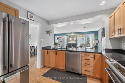 Photo 14 at 229 Saddlesmith Circle, Emerald Meadows/Trailwest, Kanata