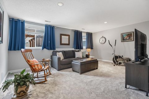 Photo 28 at 229 Saddlesmith Circle, Emerald Meadows/Trailwest, Kanata