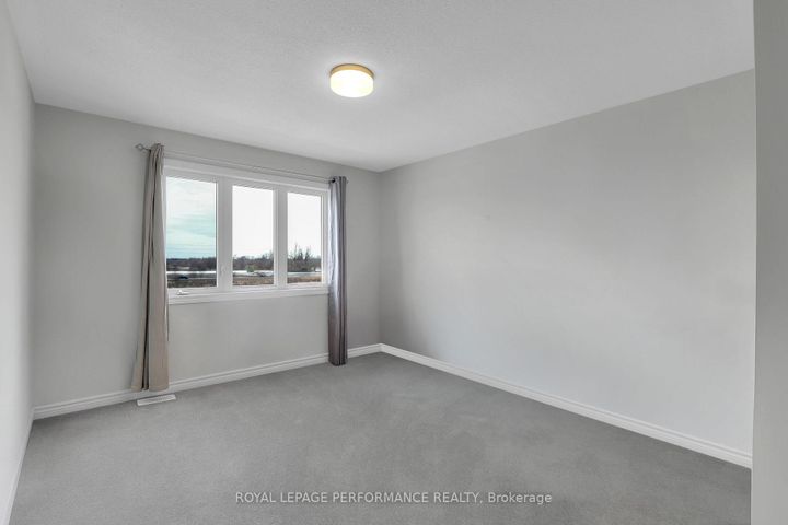 Photo 15 at 110 Main Halyard Lane, Nepean (Half Moon Bay), Ottawa